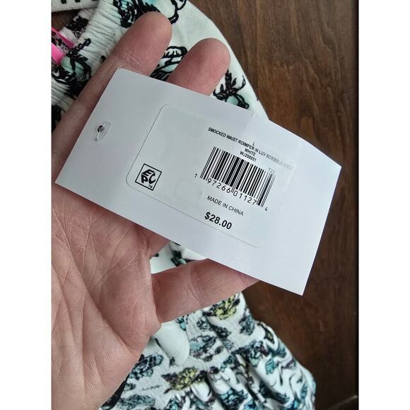 Luv Betsy by Betsy Johnson Smocked Romper size Large. - Picture 7 of 7